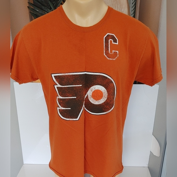 PHILADELPHIA FLYERS BOBBY CLARKE ALUMNI OLD TIME HOCKEY EDITION SHIRT - Picture 1 of 6